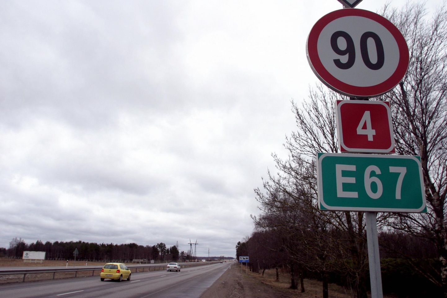 Tänasest pole Eestis enam teelõike, kus võib sõita 100 ja 110 kilomeetrit tunnis.