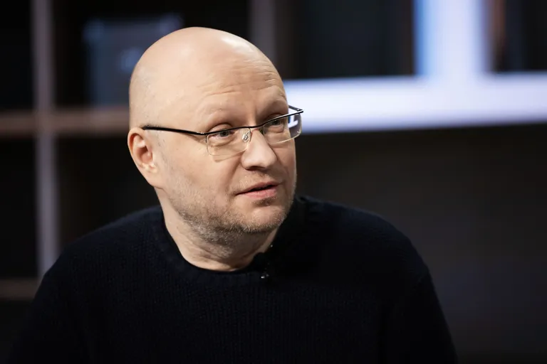 Даниэль Гилман.