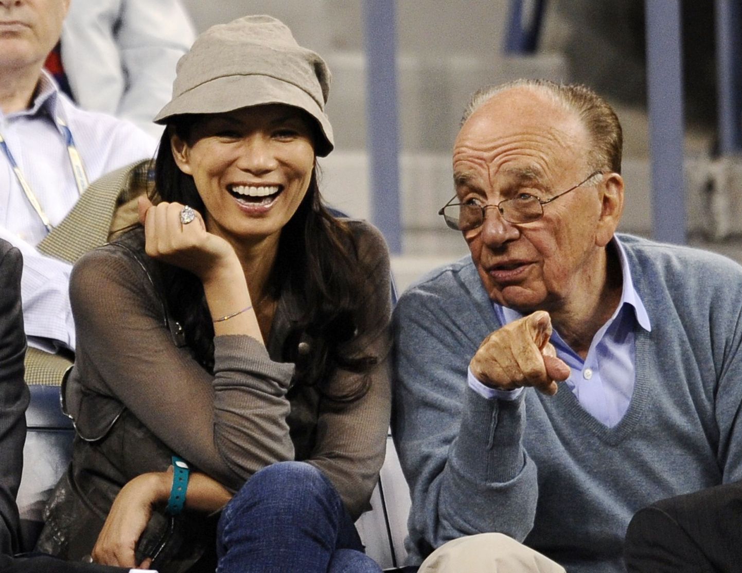Rupert Murdoch koos abikaasa Wendi Dengiga tennisevõistlusel.