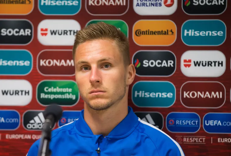 Karol Mets võtab Küprose vastu üle mängukeelu all oleva Ragnar Klavani koha. FOTO: Tairo Lutter