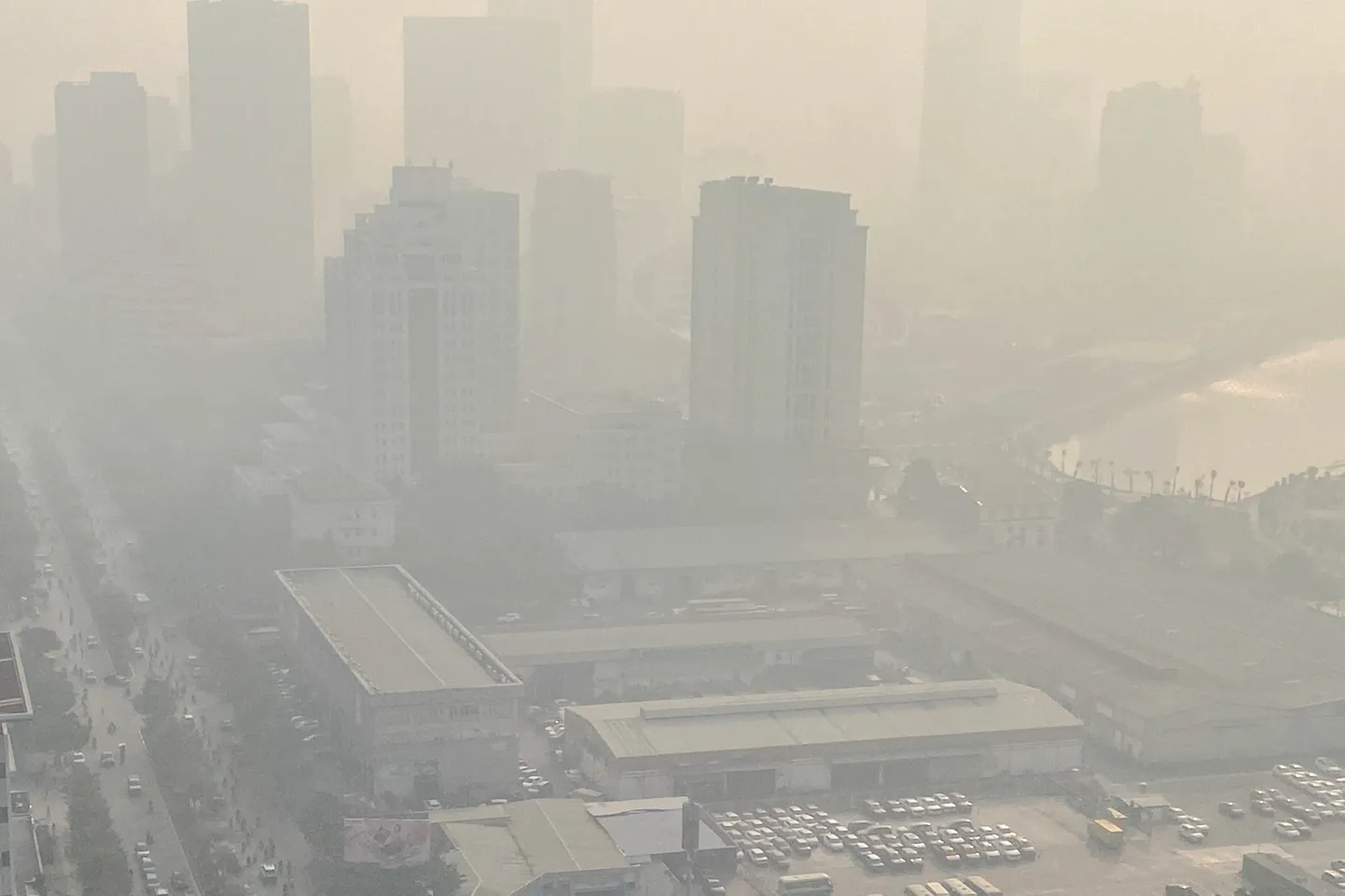 Mürgisesse suttu mattunud Hanoi 3. jaanuaril.