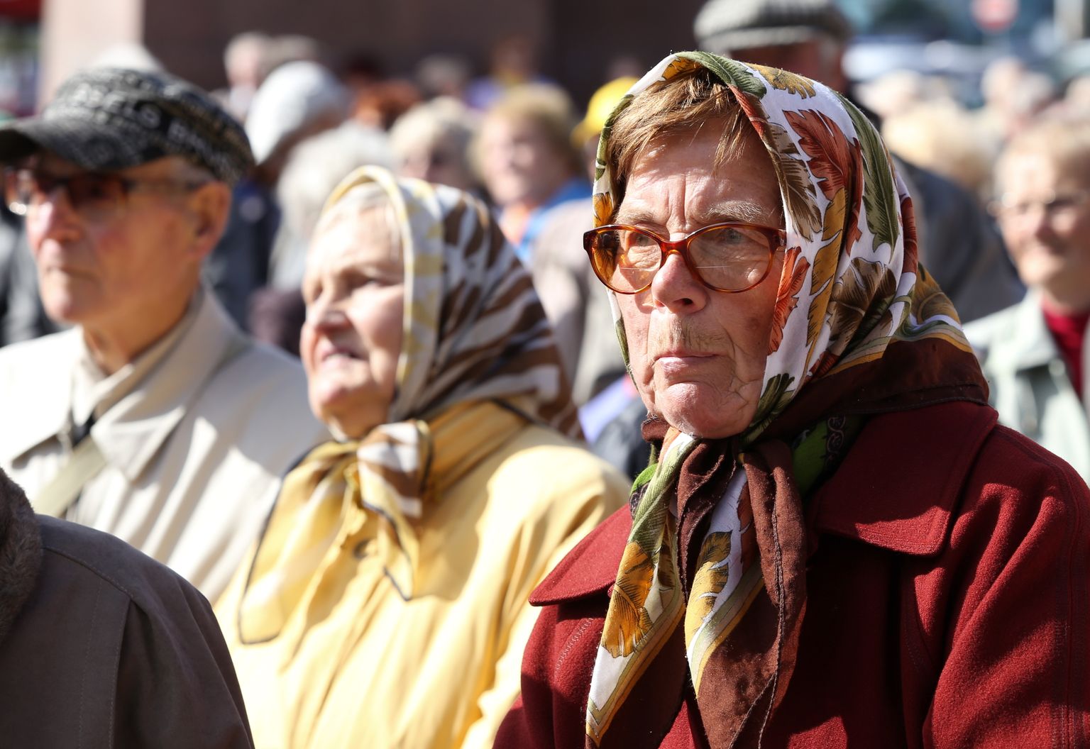Latvijas pensionāru federācijas rīkotā pensionāru sapulci, kuras laikā tiek vākti paraksti par nabadzības pieauguma apturēšanu vecākās paaudzes iedzīvotāju vidū un veselības aprūpes nodrošināšanu senioriem.