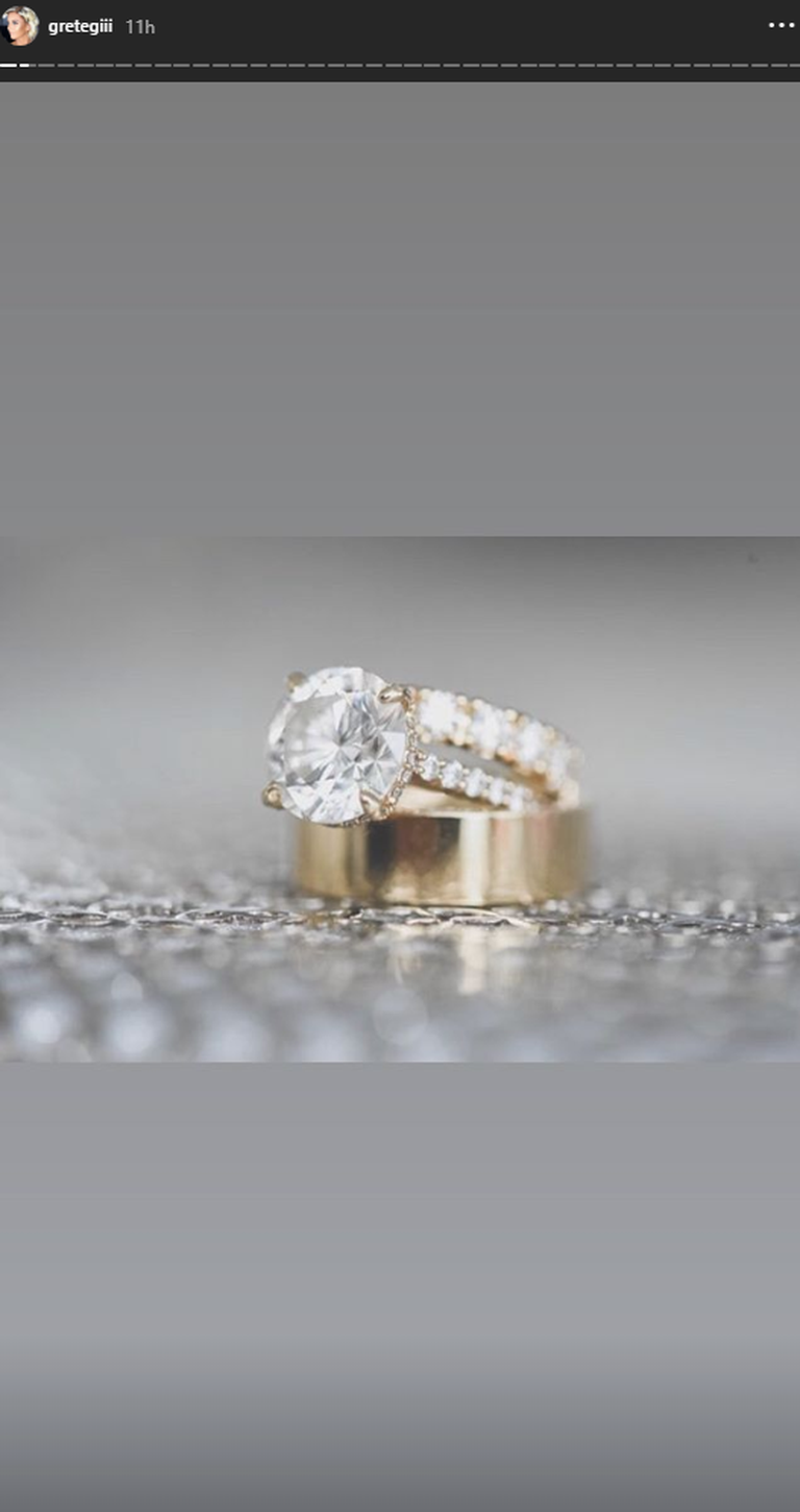 Sotsiaalmeedias jagas Grete Griffin ka pulmapeo detaile, näiteks pilti paari abielusõrmustest.