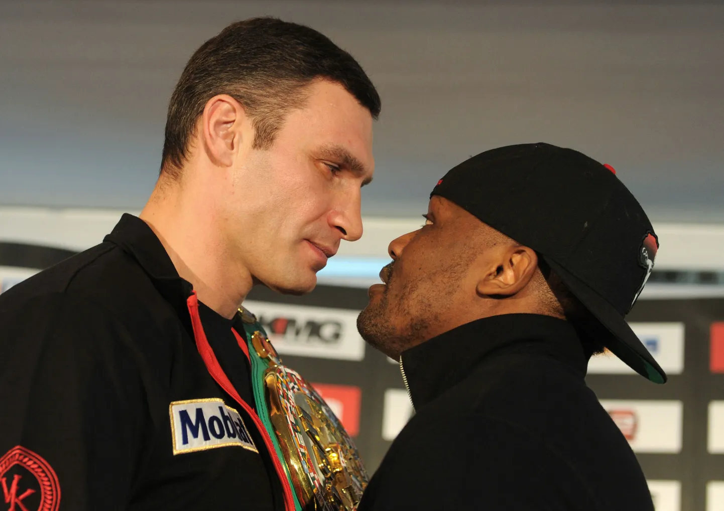 Dereck Chisora (paremal) ja Vitali Klitško laupäevase kohtumise eel.