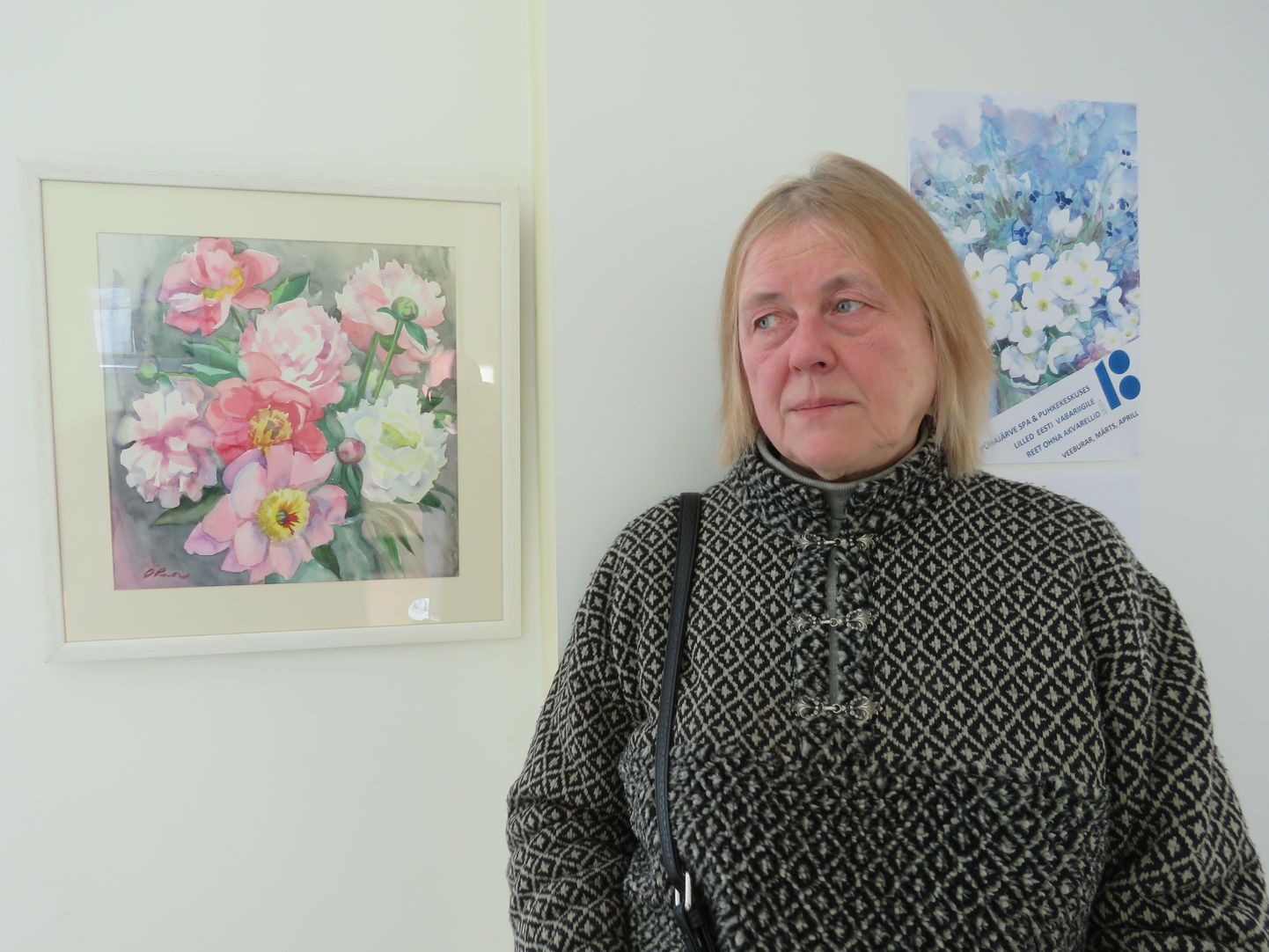 Näitus «Lilled Eesti Vabariigile» on Otepää kunstniku Reet Ohna kingitus juubilarile. 14 akvarelli on üleval Pühajärve puhkekeskuses.