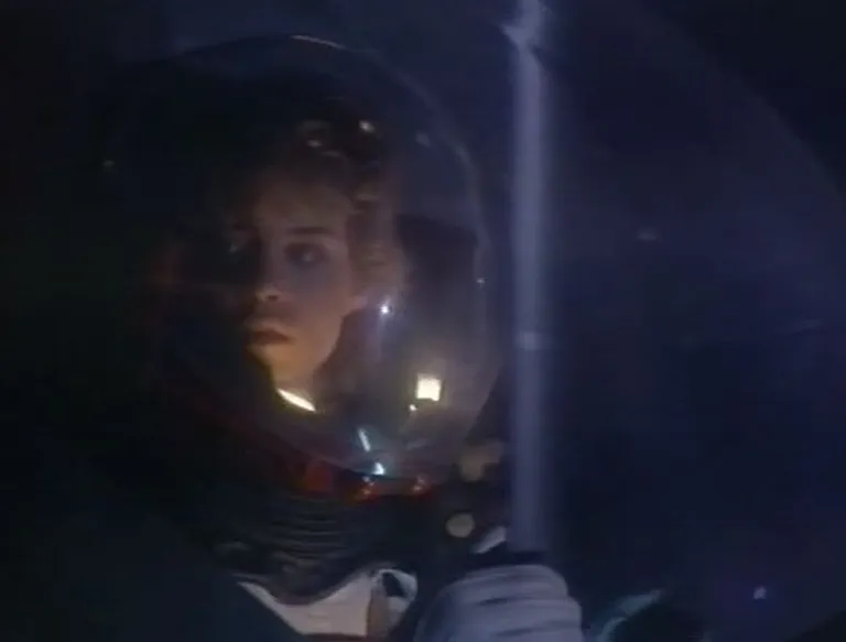 Kaader 1987. aasta filmist «Nightflyers»
