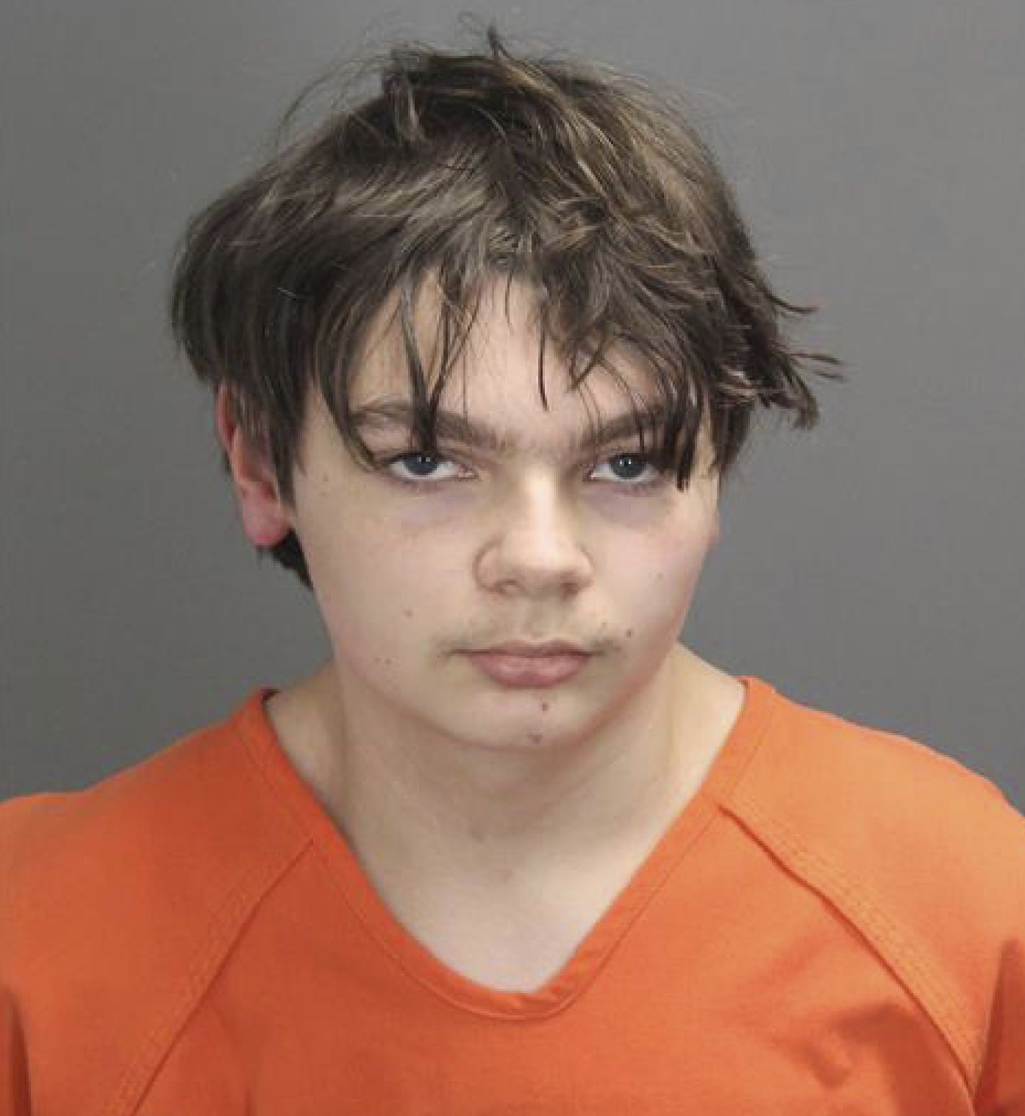 Mõrva- ja terrorismisüüdistuse saanud 15-aastane Ethan Crumbley.