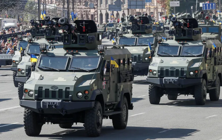 Ukraina armee Javelini tankitõrjesüsteemiga.