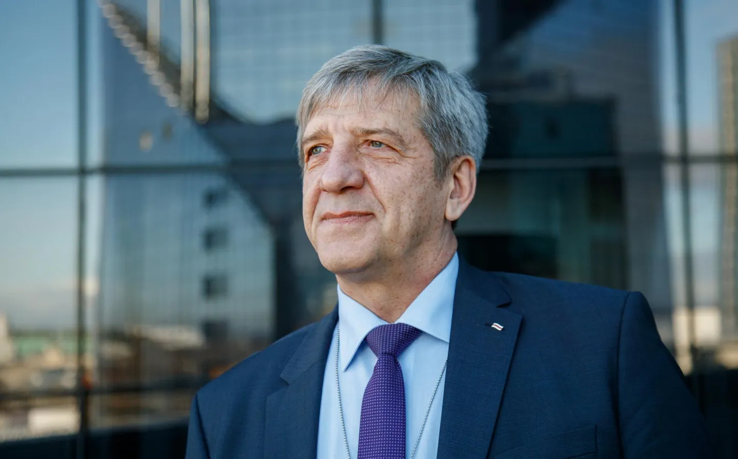 Sanktsioonid peavad sihikule võtma Lukašenka siseringi ja need, kes seda majanduslikult toetavad, leiab Tallinnas Idapartnerluse aastakonverentsil osalenud Valgevene endine diplomaat Uladzimir Astapenka.