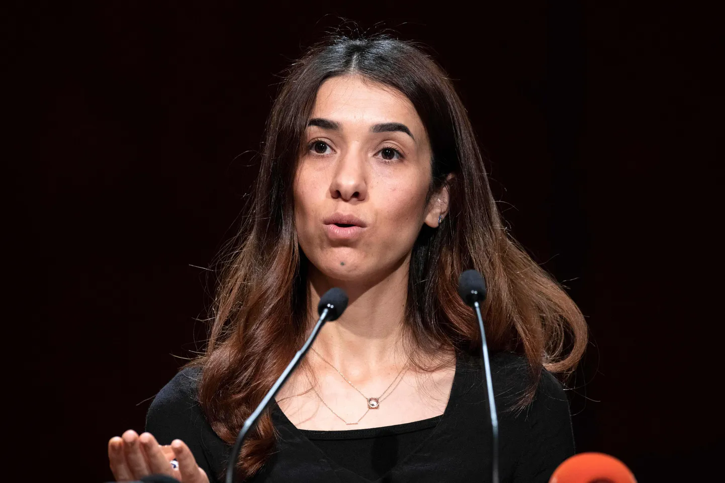 Iraagi jeziidi vähemuse kuuluv Nobeli rahupreemia laureaat Nadia Murad laupäeval Saksamaal Stuttgartis.