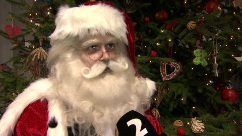 Видео: Дед Мороз рассказал, как коронакризис отразился на его работе