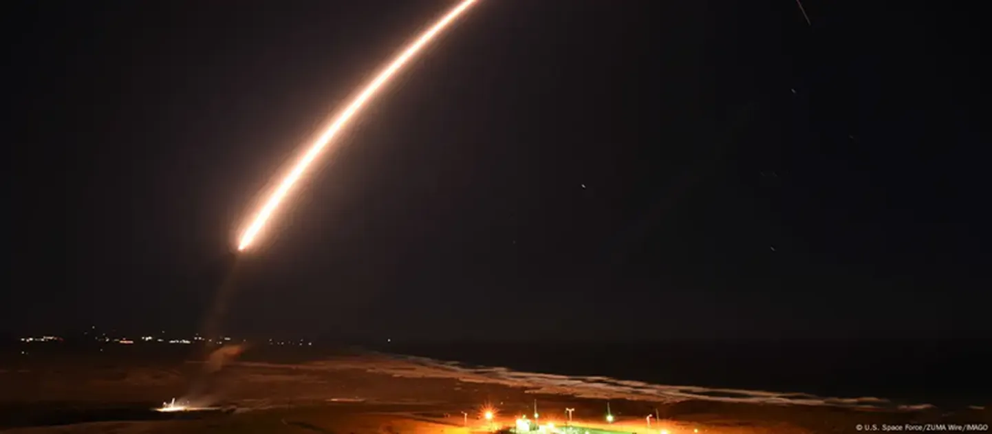Запуск межконтинентальной баллистической ракеты Minuteman III (фото из архива)