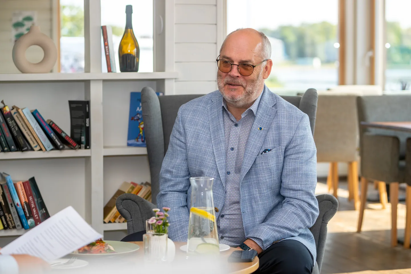 PRESIDENT ALAR KARIS andis Saarte Häälele intervjuu Kuressaare jahisadama restoranis Hafen.