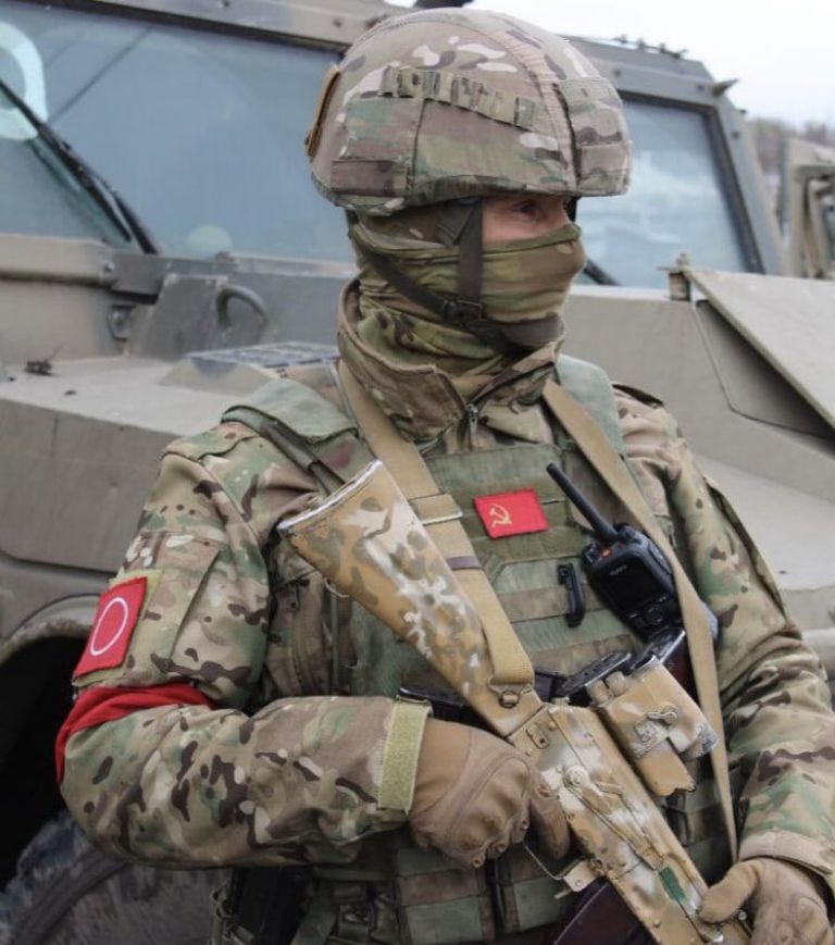 Российский военнослужащий, принимающий участие в боевых действиях в Украине.