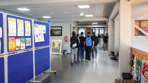 Õpilane võttis kooli kaasa relvataolise eseme, neid on sinna jõudnud varemgi