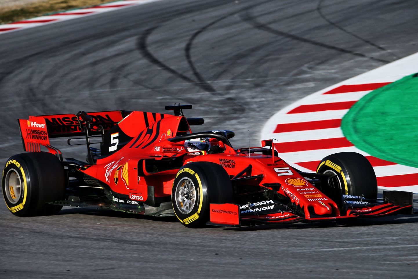 Sebastian Vettel Kataloonias testil.
