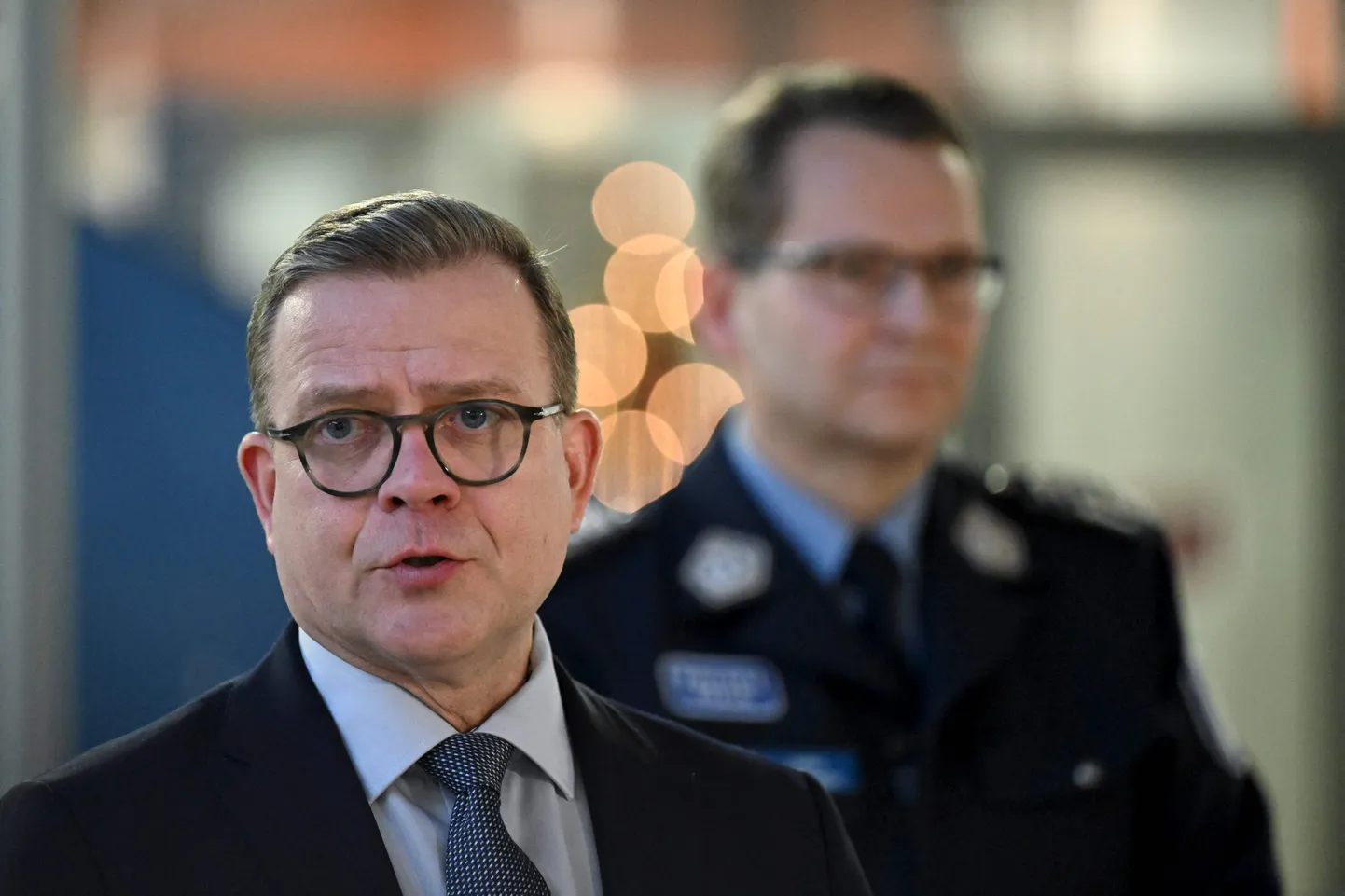 Somijas premjerministrs Petteri Orpo uzstājas preses konferencē Helsinkos 2024. gada 26. decembrī.