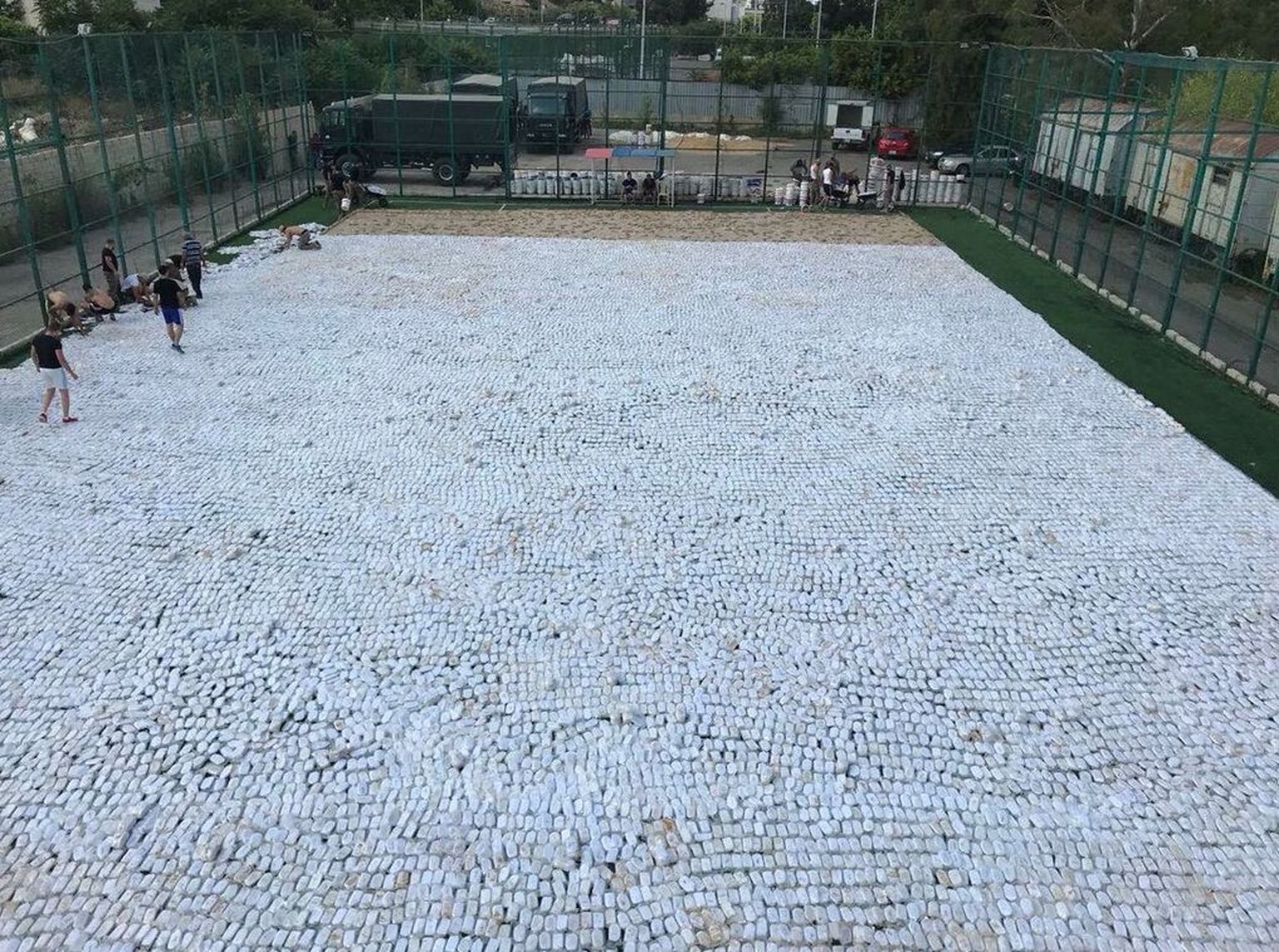 Liibanonis konfiskeeriti hašišekogus, mis kattis jalgpalli treeningväljaku