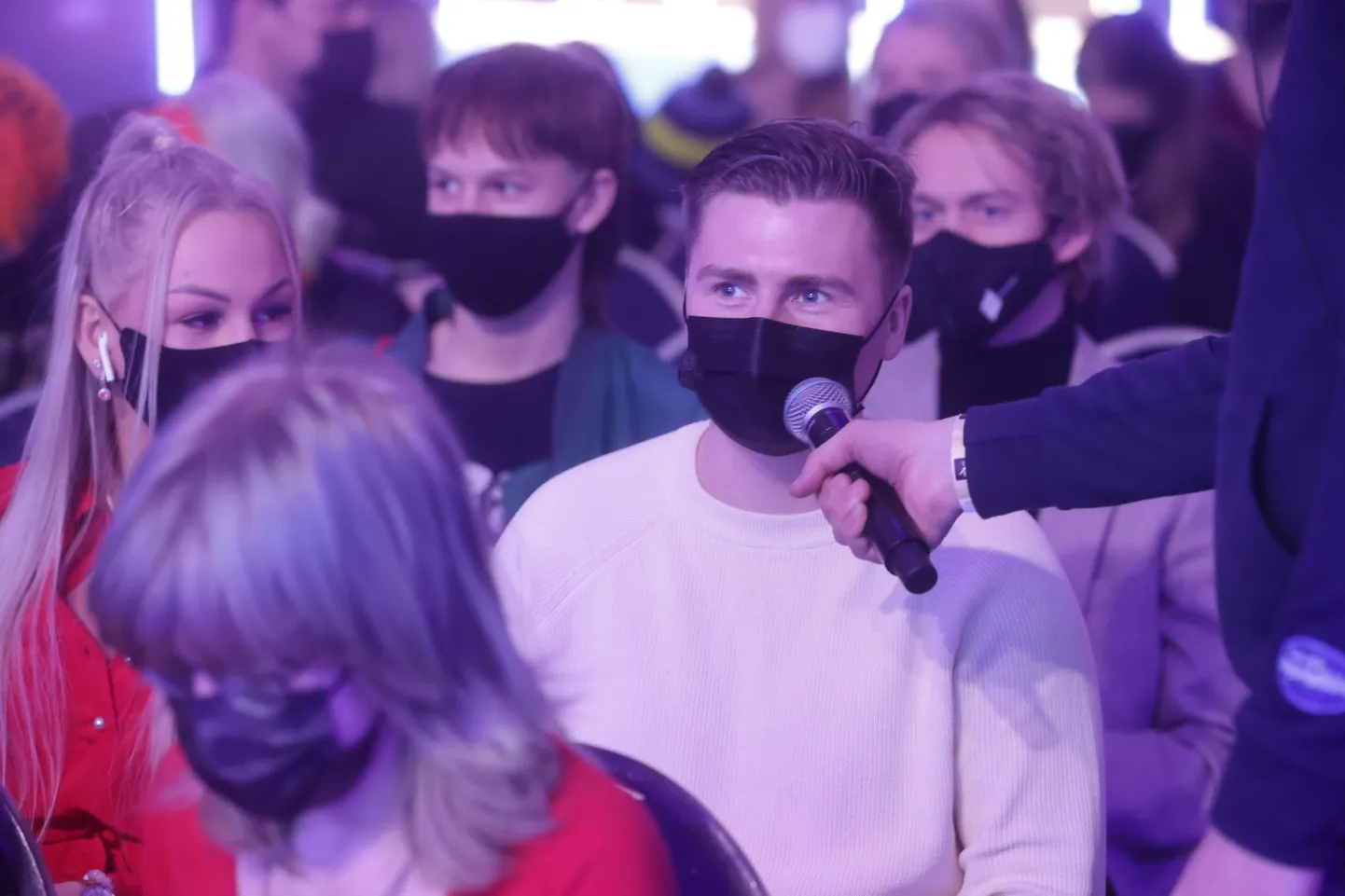 Uudo Sepp ja Kendra Katrina Könnel «Eesti otsib superstaari» superfinaali publikus.