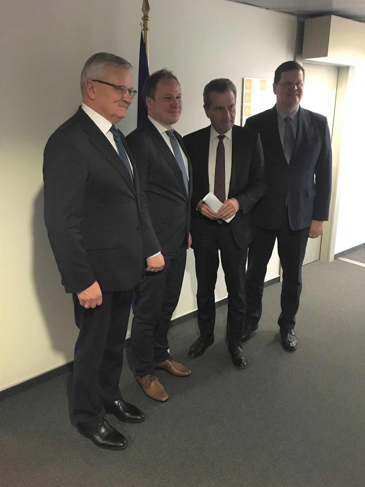 Kolme Balti riigi põllumajandusministrid kohtusid Euroopa Komisjoni eelarvevoliniku Günther Oettingeriga (paremalt teine).