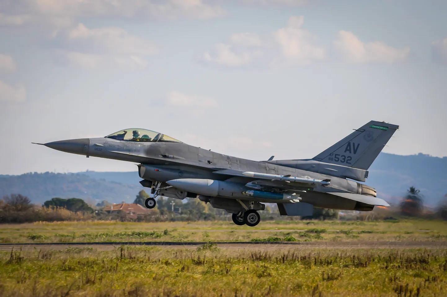 Hävitaja F-16 Hollandis.