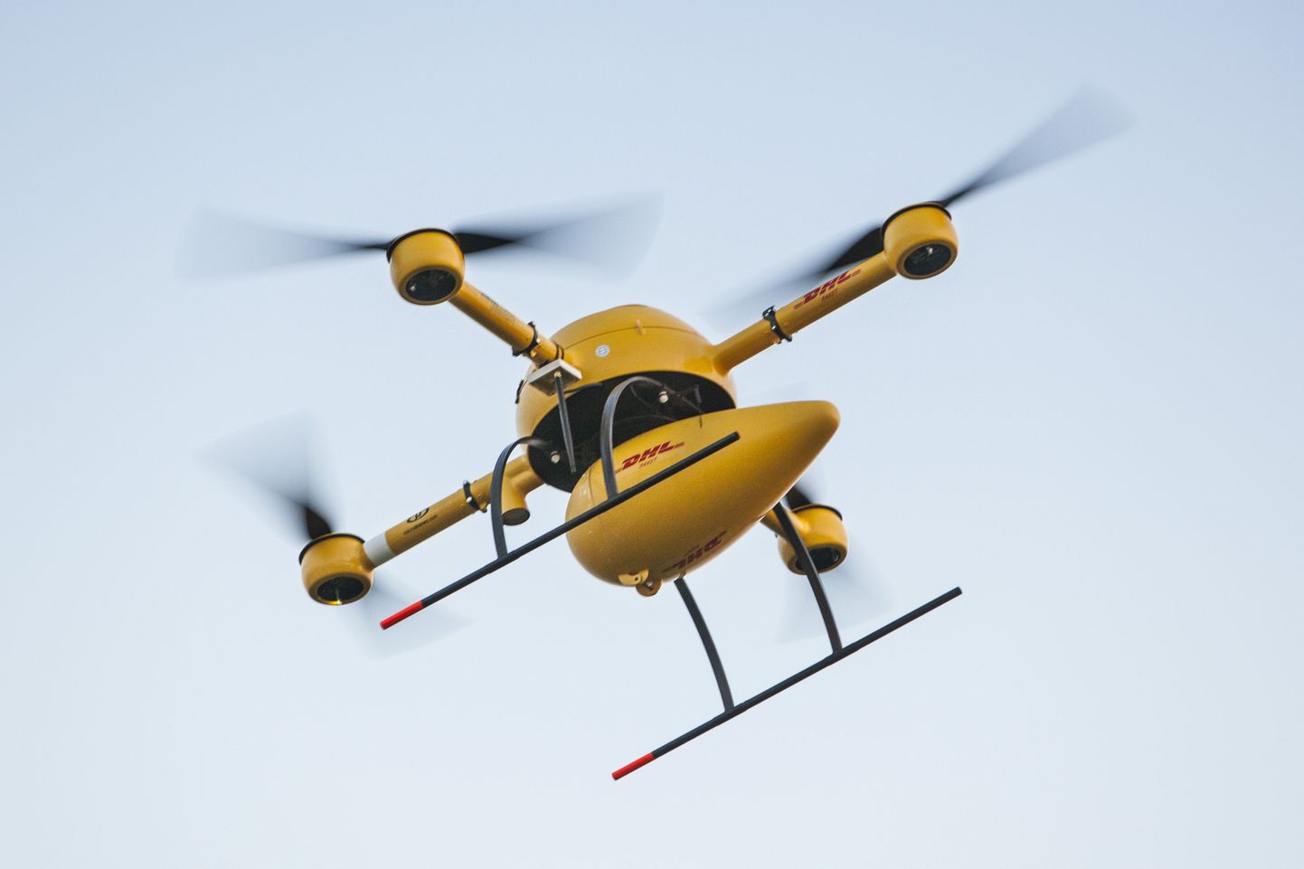 Saksa kullerifirma DHL presenteeris septembris oma drooni, mis hakkab pakke kohale toimetama.