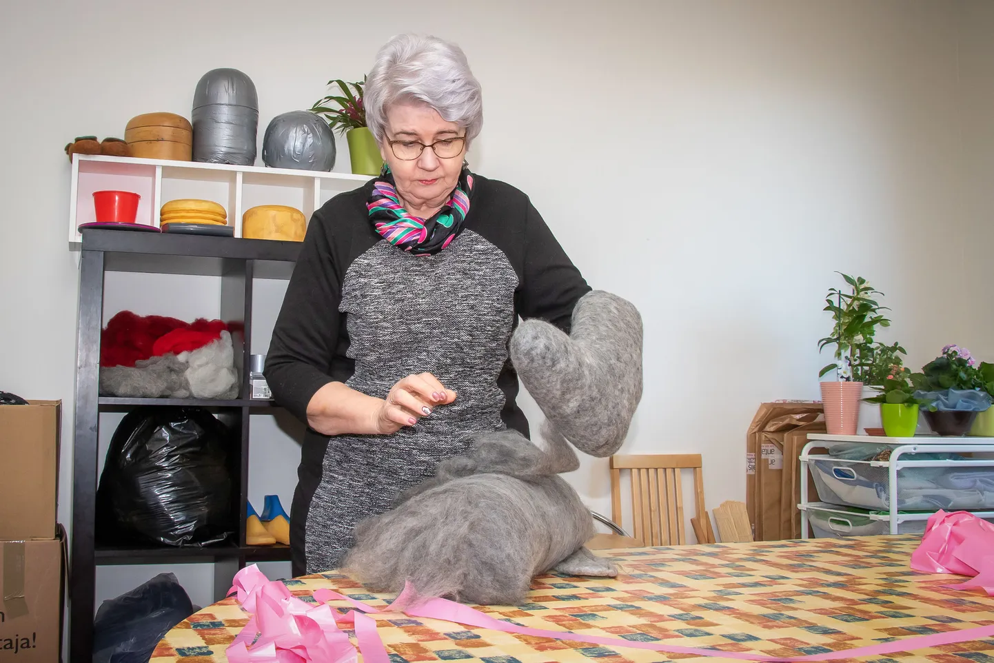 SOE VILT: Margit Viiduli sõnul vildist saapasisu peaks kandja jalgu kaitsma isegi 50-kraadise külma eest.