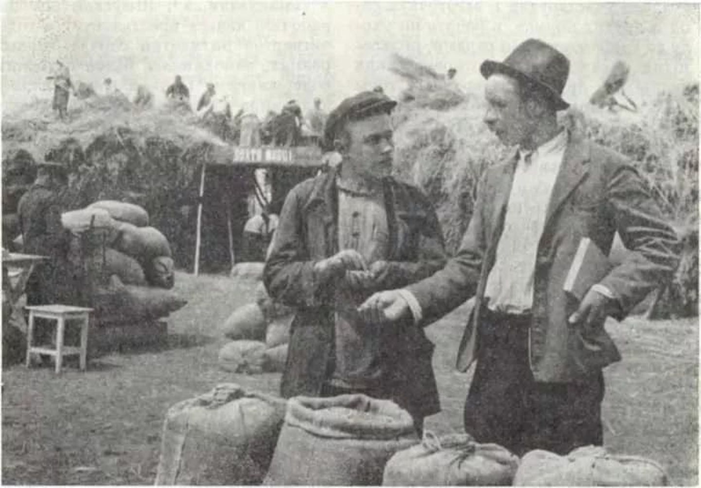 N.N. Bredjuk (vasakul)