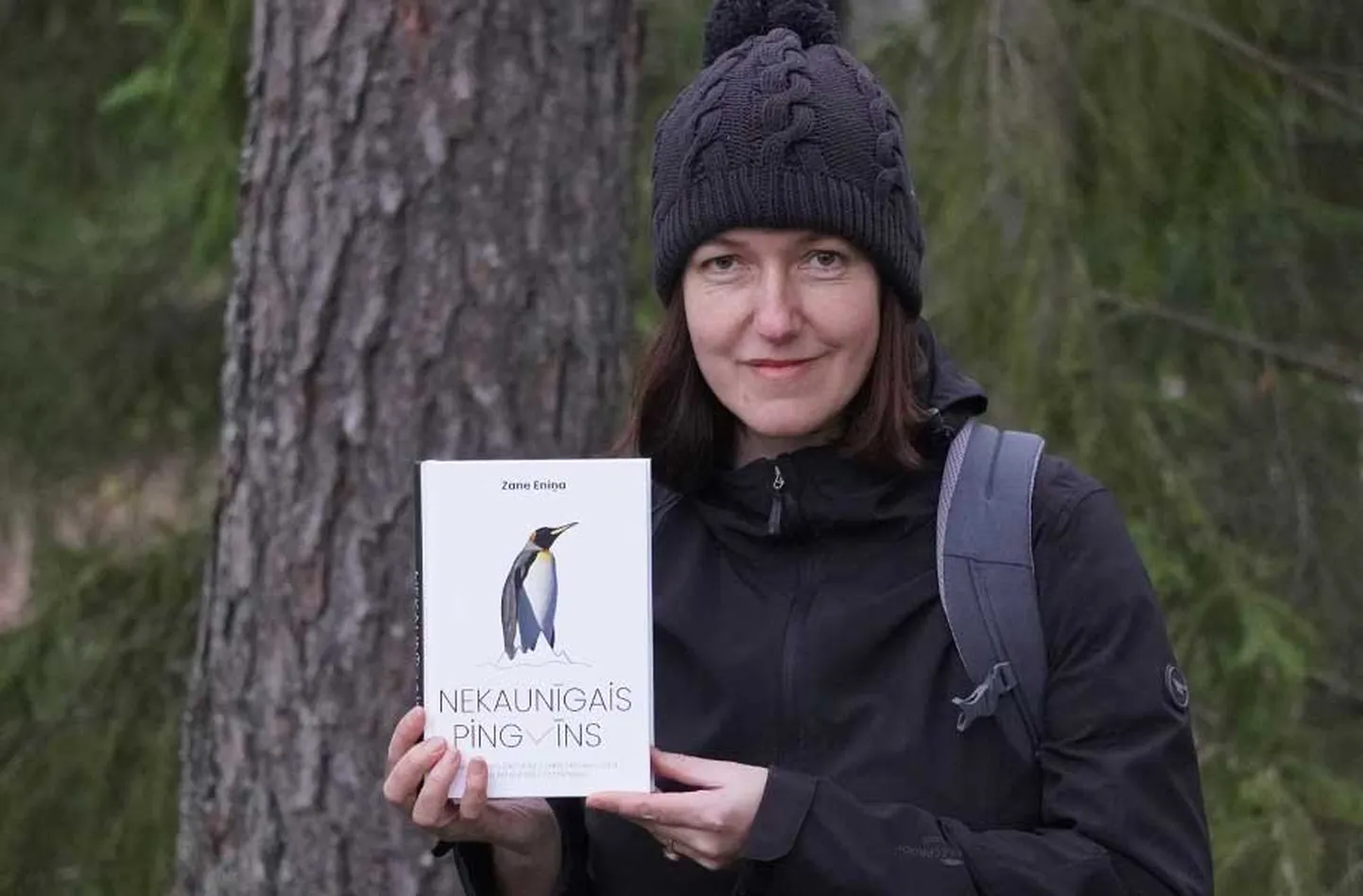 Iznākusi Zanes Eniņas pirmā grāmata "Nekaunīgais pingvīns"