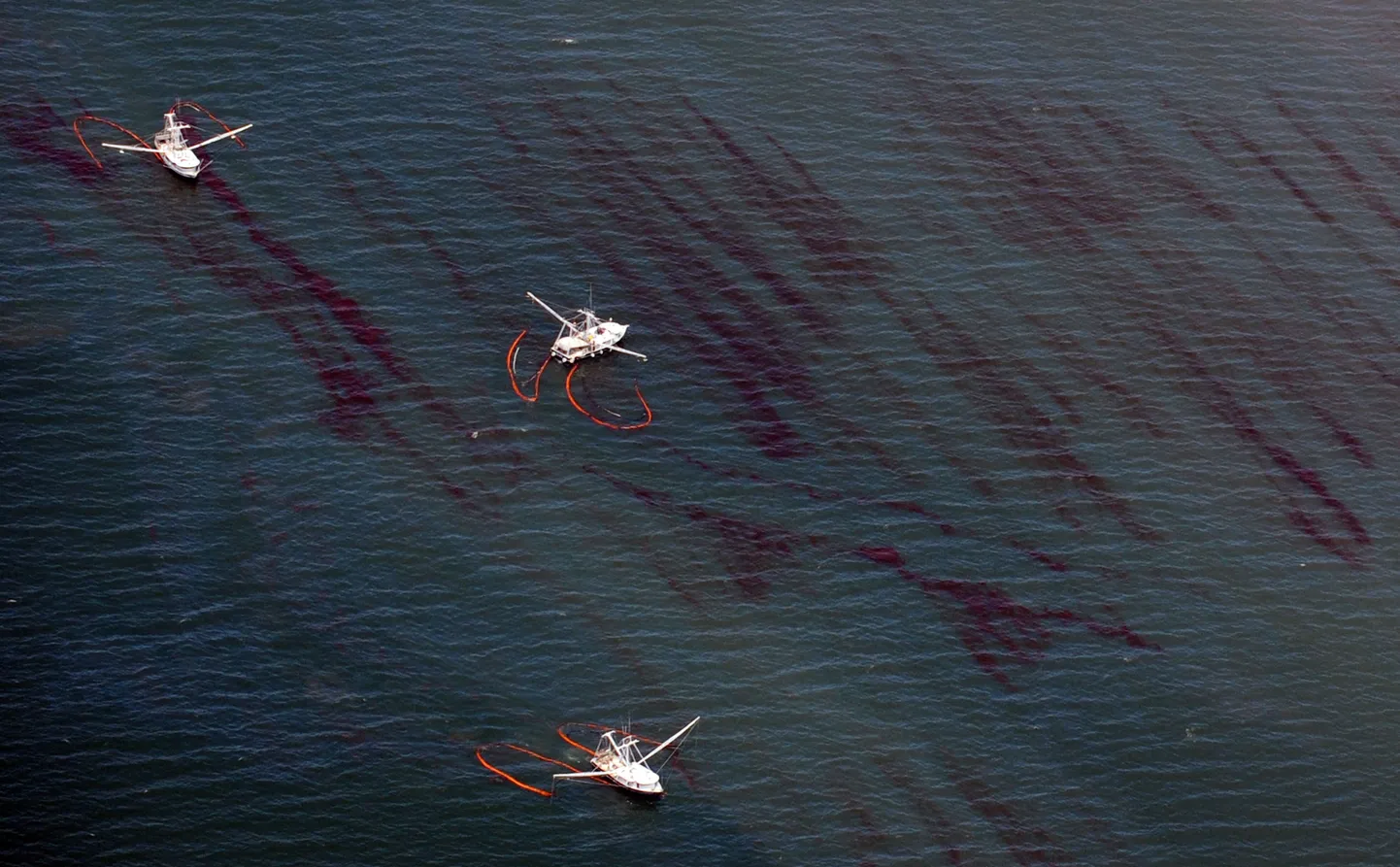 Ликвидация последствий утечки нефти в Мексиканском заливе. Май 2010.