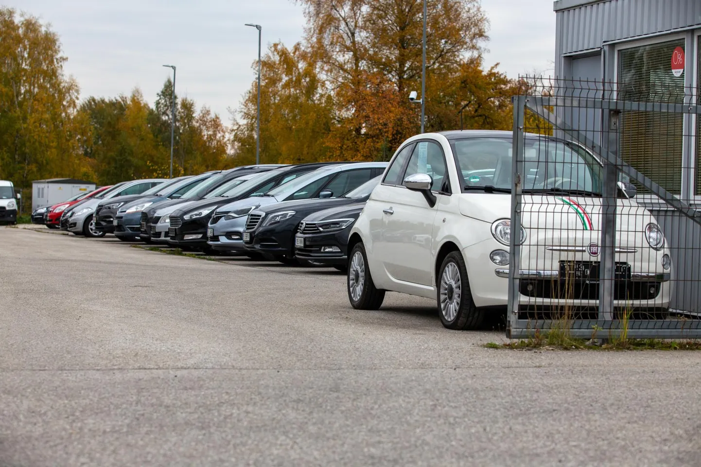 Kliimaministeerium leiab, et Eesti keskkonnaeesmärkide saavutamise nimel võiks keelata kasutatud autode sisseveo.