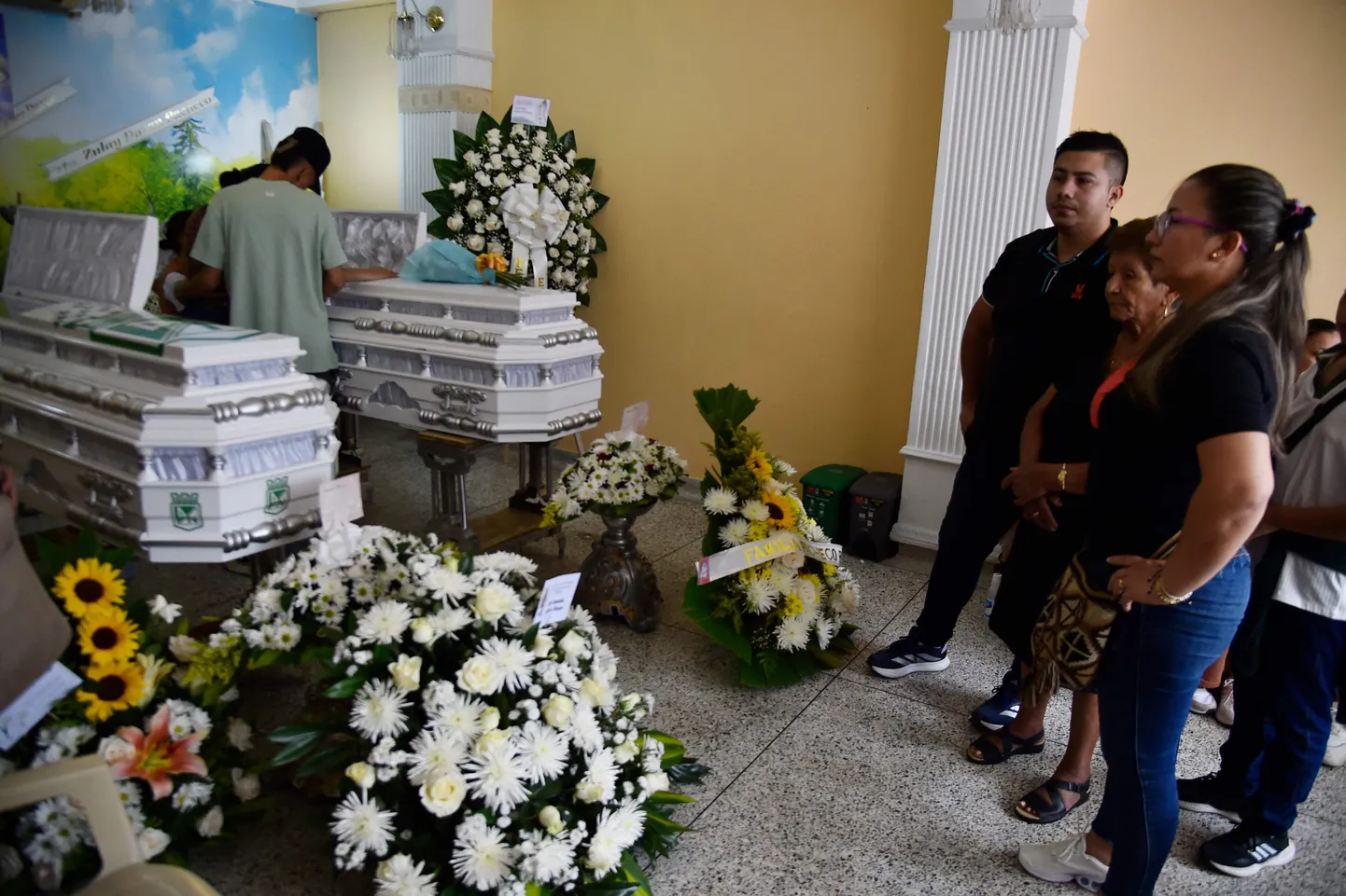Sargad tapetud Miguel Ángel López Rojase, tema naise Zulay Durán Pacheco ja nende üheksakuise lapse surnukehadega.