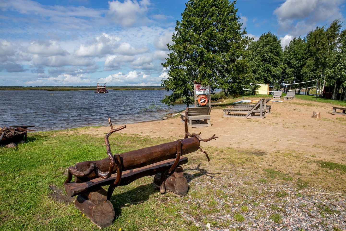 Looduskaitseala eesmärk on kaitsta Edela-Eestis ainulaadset märgalakompleksi, mille moodustavad kõrge looduskaitselise väärtusega Tõhela ja Ermistu järv.