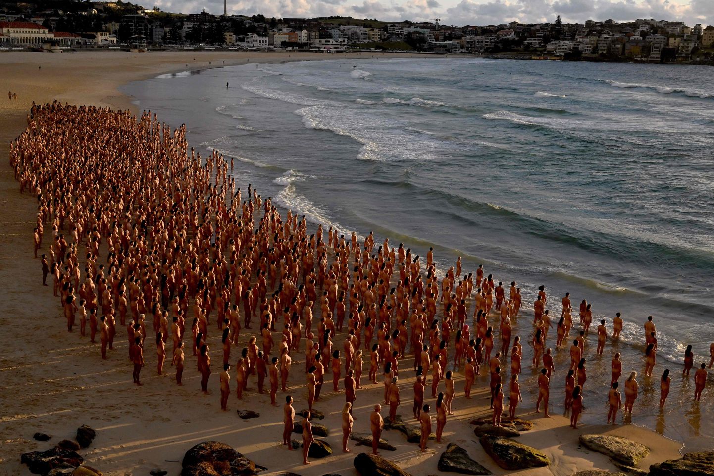 Sydney's Bondi Beachil toimunud Spencer Tunick kampaania.