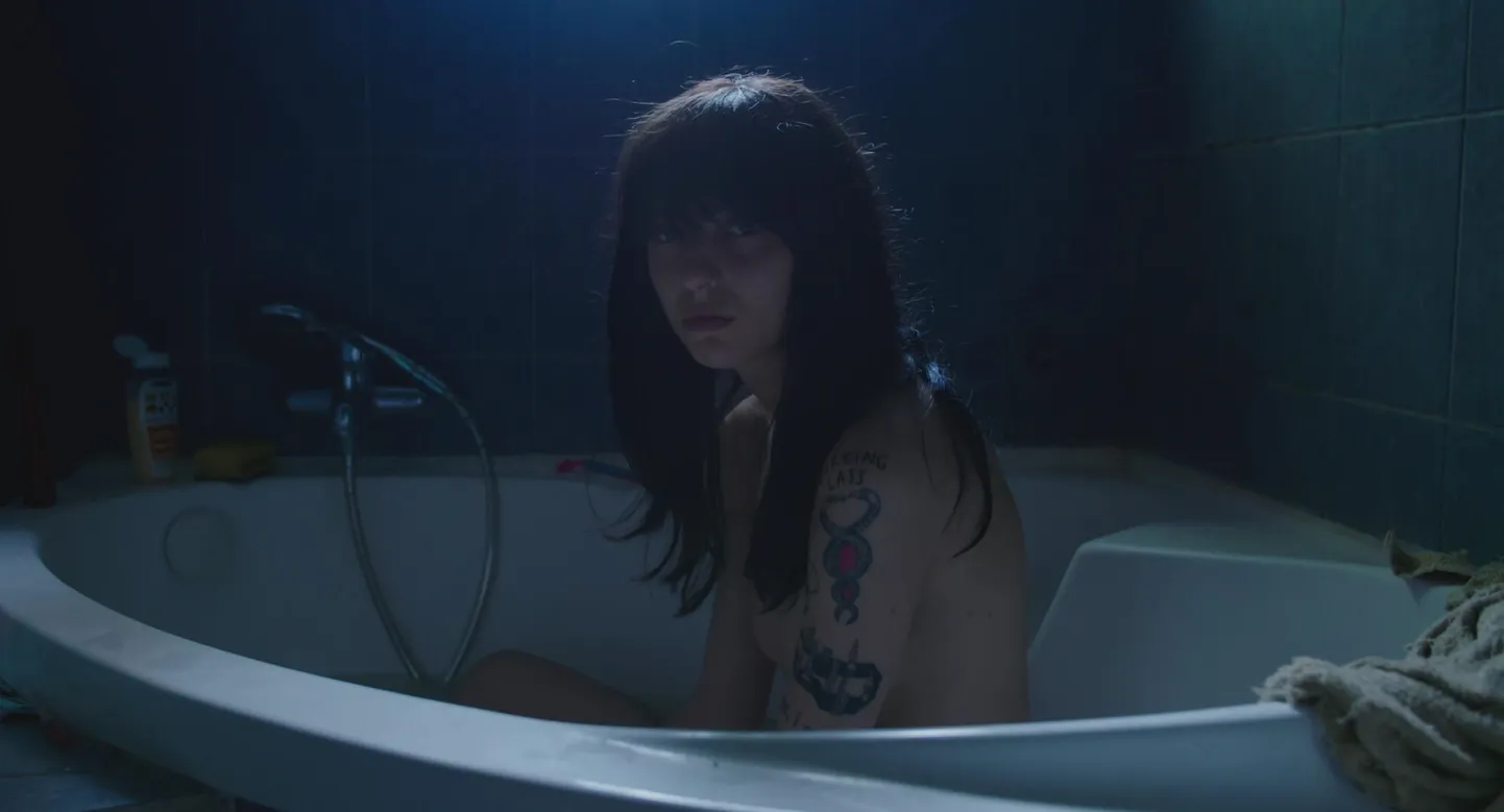 Filmilinastuste sari Camera Erotica algab dokumentaalfilmiga «Searching Eva» (2019, Pia Hellenthal).