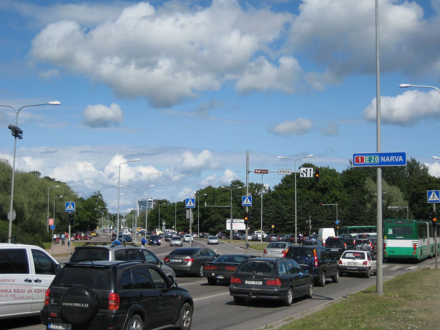 Autod Tallinnas.