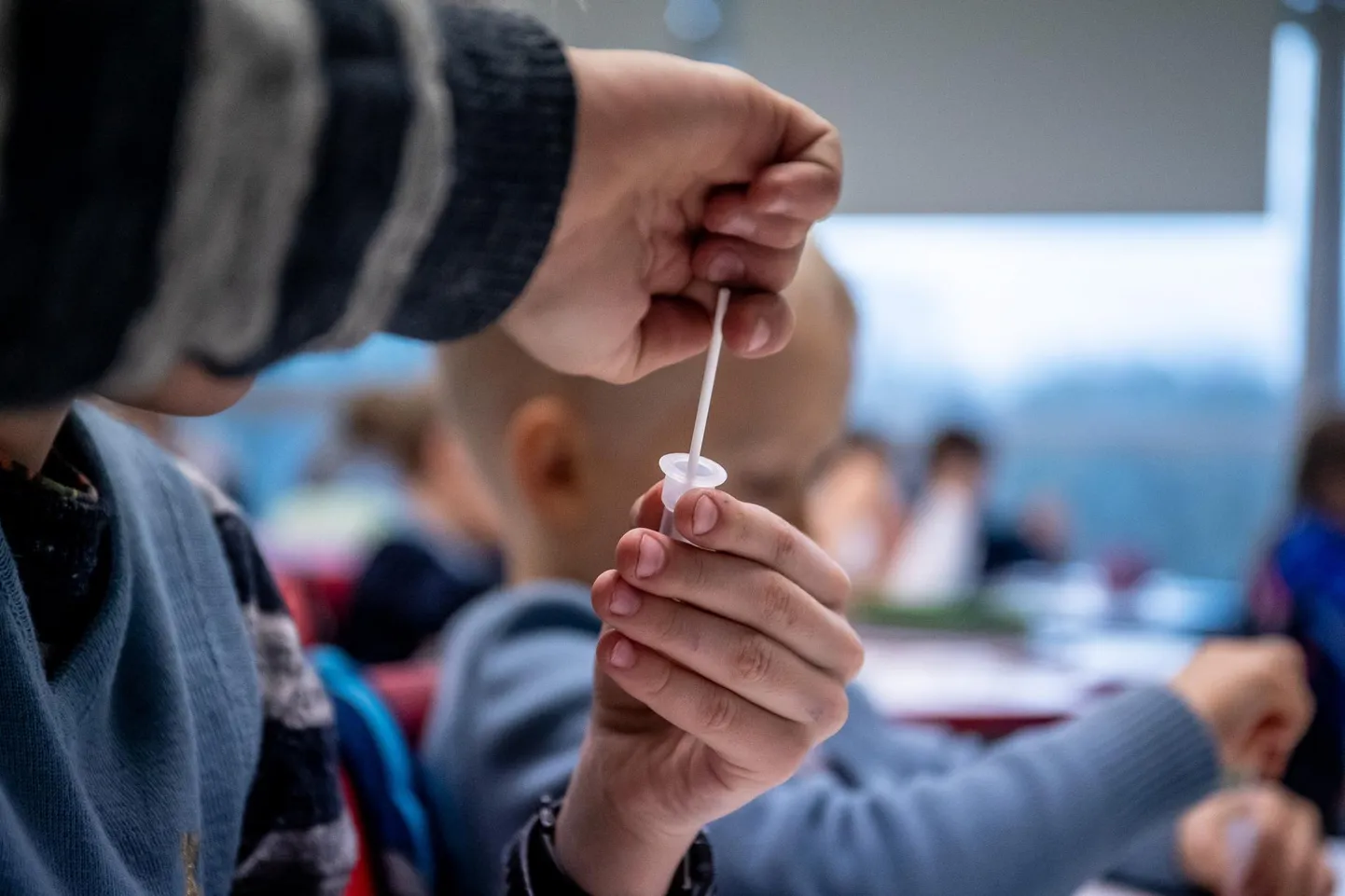 Terviseamet ennustab nii koroonaviiruse kui ka teiste ägedate ägedate respiratoorsete viirustega seotud haigestumiste suuremat kasvu alates septembrist.