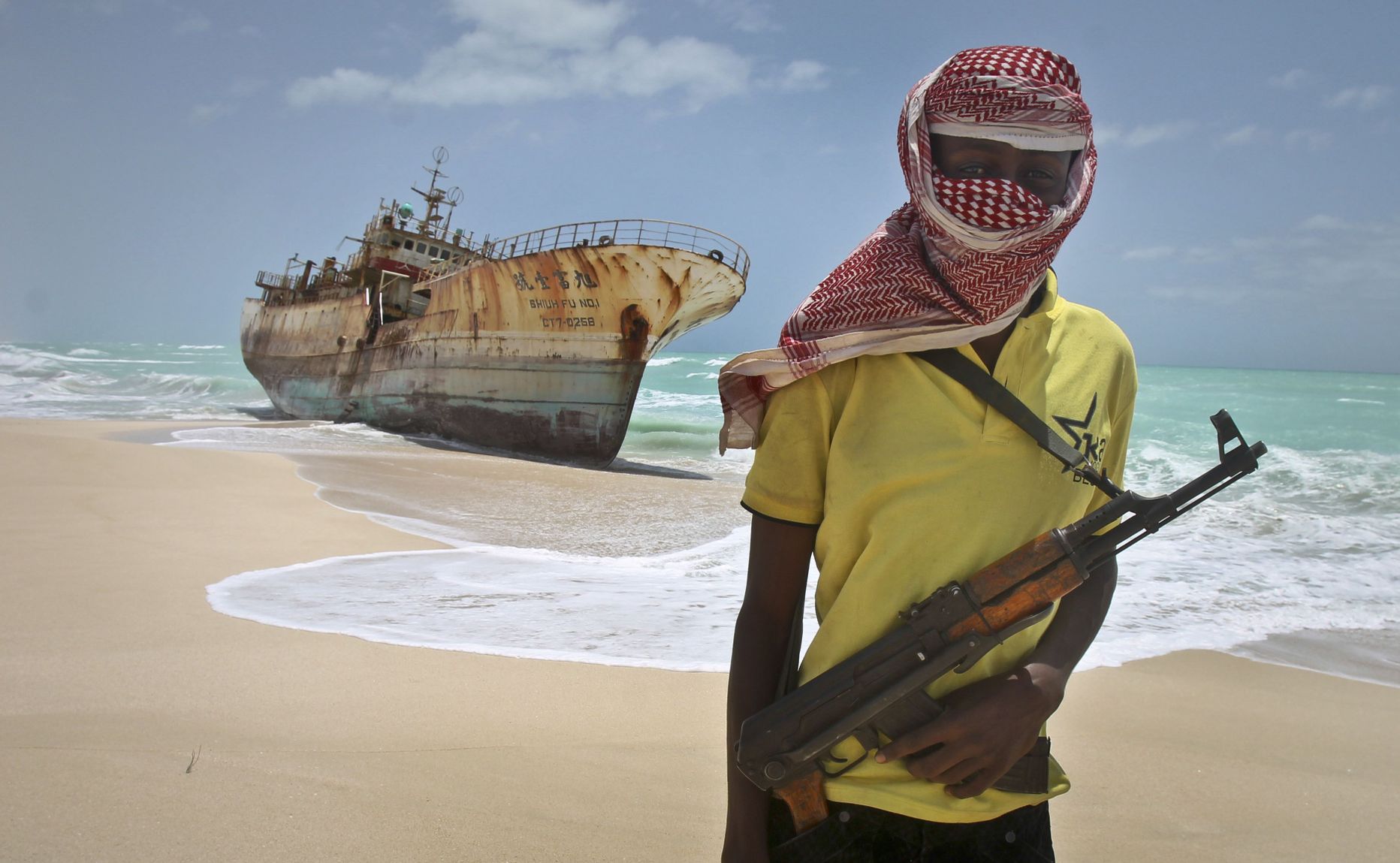 Lisaks Somaalia rannikule ja Adeni lahele tegutsevad piraadid aktiivselt ka Lääne-Aafrika rannikul Guinea lahes.
