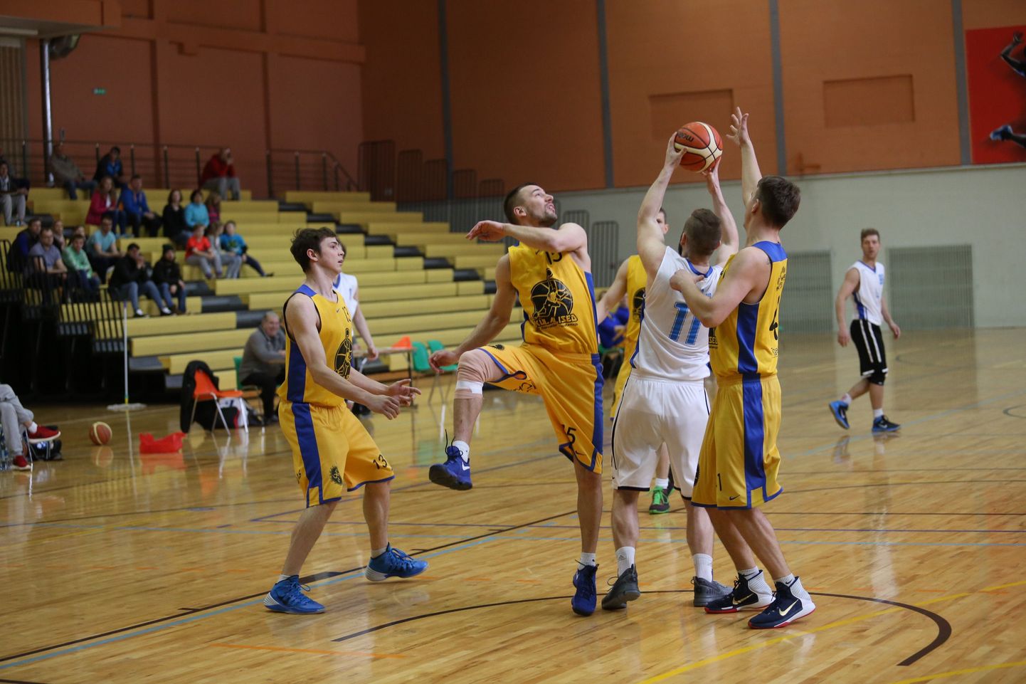 Viljandimaa korvpallimeistrivõistlustel peetakse laupäeval veerandfinaale.