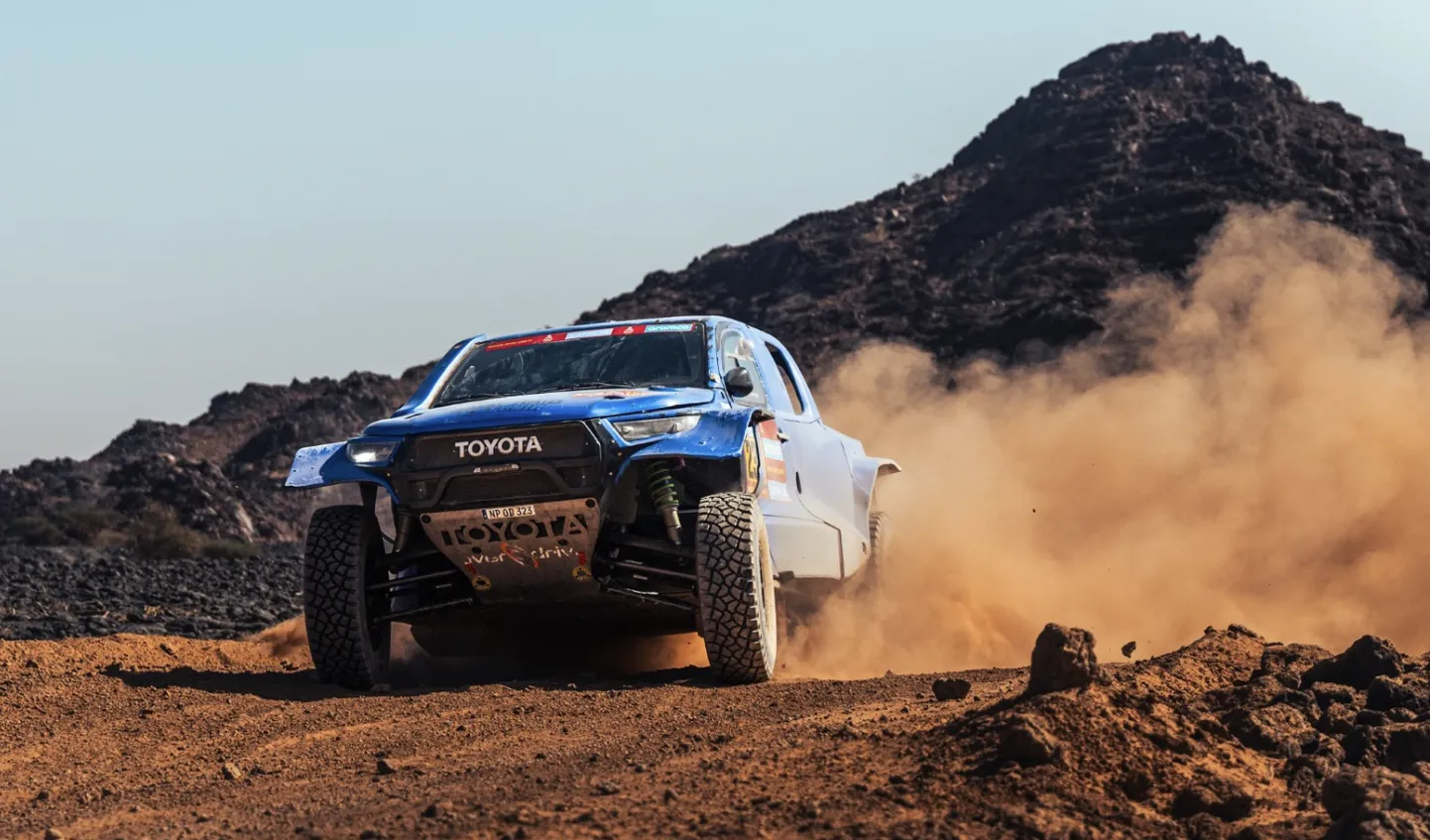 Urvo Männama ja Risto Lepik (Toyota GR DKR Hilux EVO).