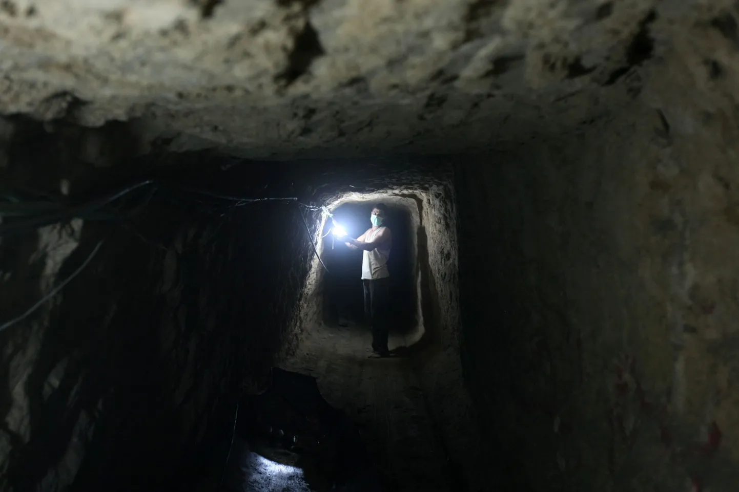 tunnel