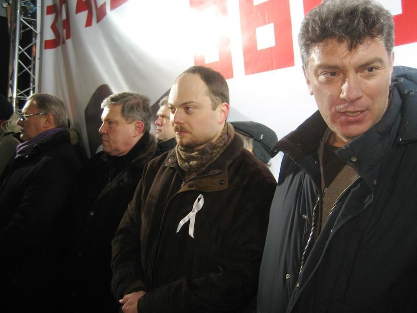 Vasakult paremale: Mihhail Kasjanov, Grigori Javlinski. Sergei Mitrohhin, Vladimir Kara-Murza ja Boriss Nemtsov 2015. aastal protestiüritusel Moskvas.