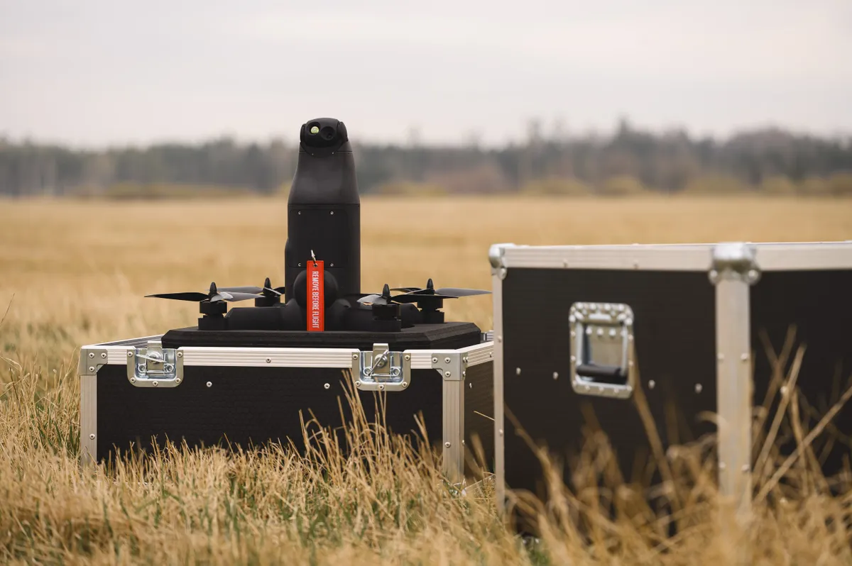 The autonomous kamikaze drone designed for NATO armies provides a rapid and cost-effective frontline solution for neutralizing unmanned aerial vehicles (UAVs). The system fits into a carrying case, can be deployed in under a minute, and operates fully autonomously.