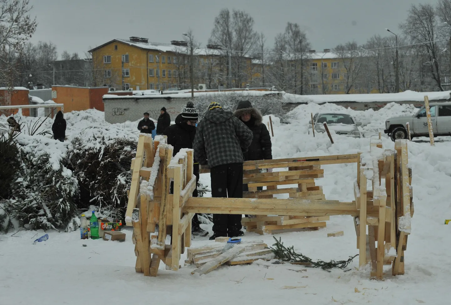 Tuleskulptuuride meisterdamine Mustamäel.