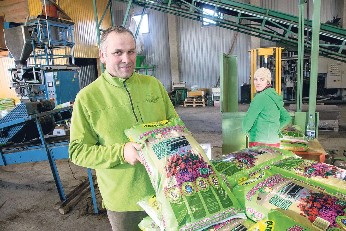 Põlvamaalt pärit maapoiss Mart Ruumet ei varja, et paarkümmend aastat tagasi vaadati veidi veidralt, kui nad hakkasid Randiväljal lillemulda kotti panema.
