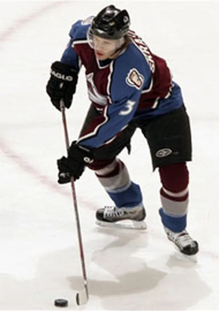 Kārlis Skrastiņš uz ledus savā NHL rekordspēlē.