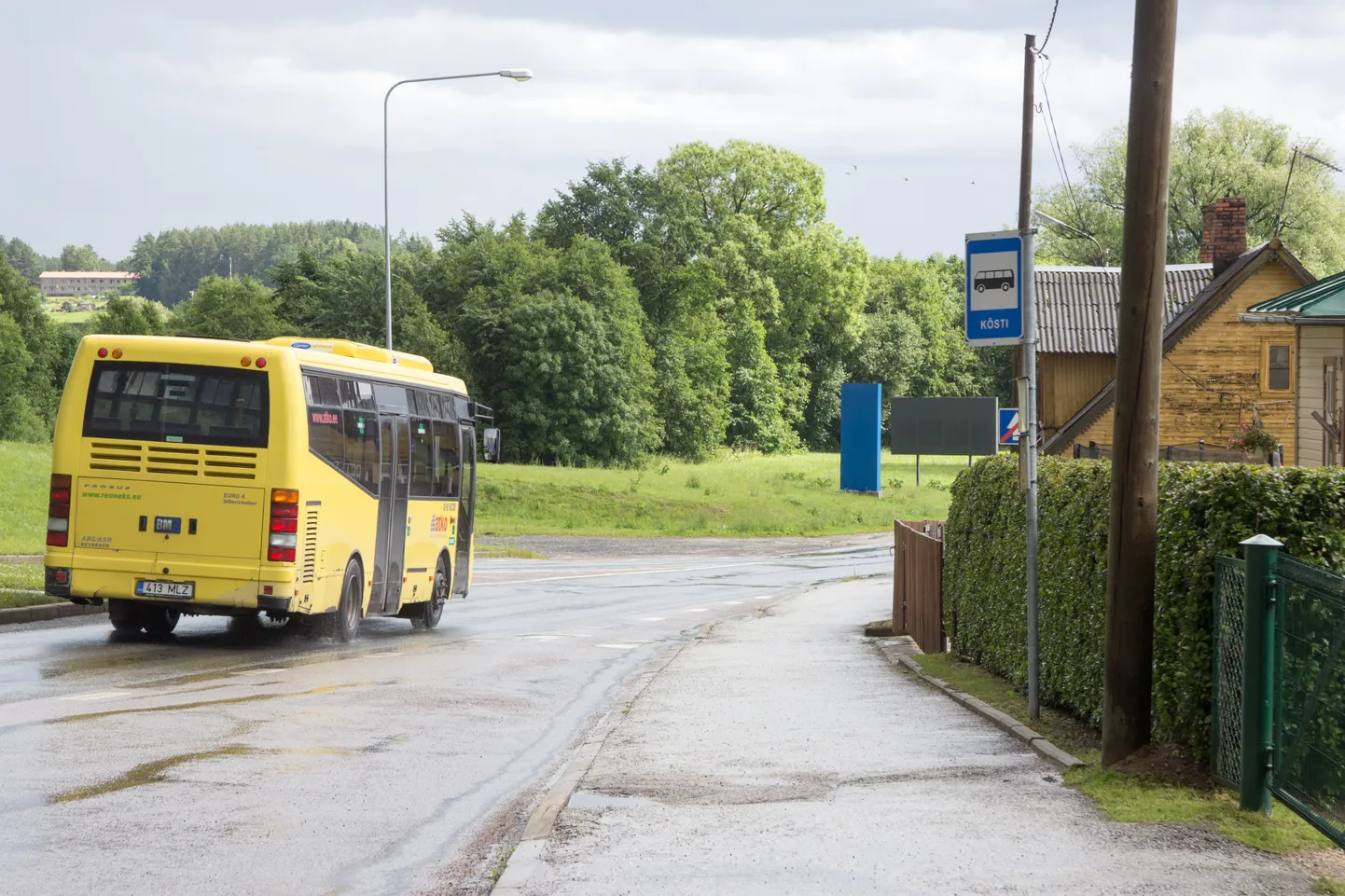 Suvevaheaeg jätab maakonnas käigust ära õppuritega seotud liinide busse.