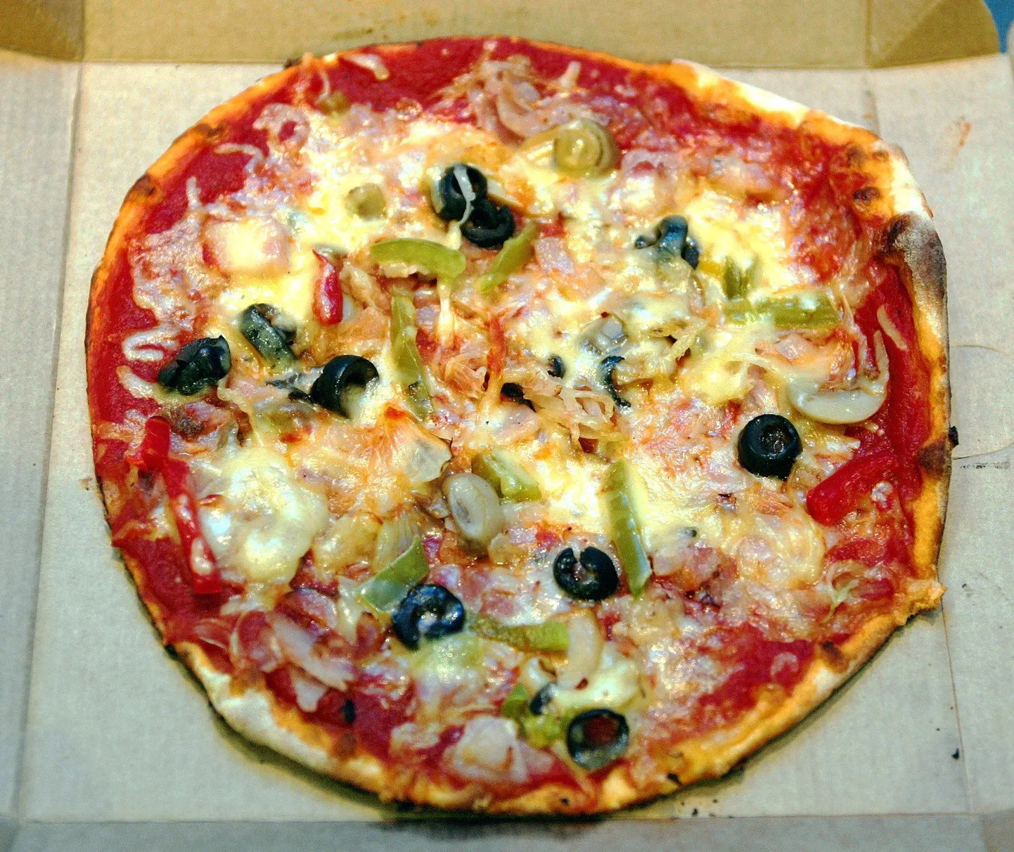 Peetri Pizza Mafioso pitsa.