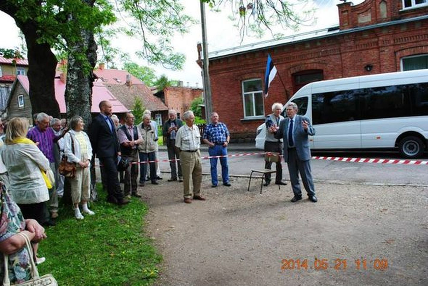 Seeniormeetse kokkutulek 2013. aastal Viljandis.