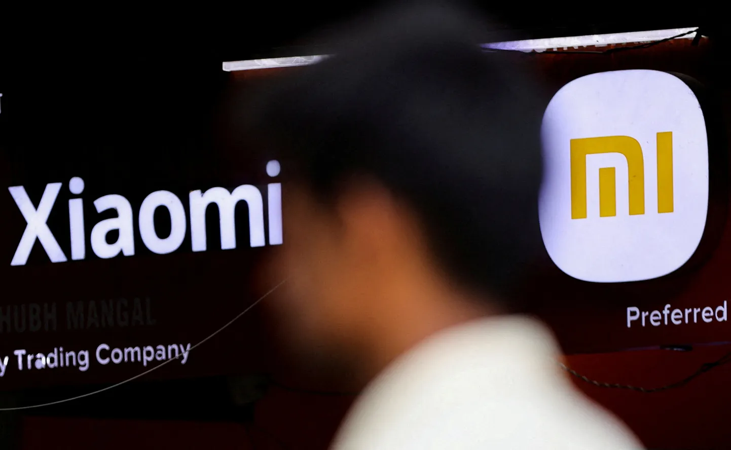 Xiaomi pole oma tegevust Venemaal koomale tõmmanud seoses Ukraina sõjaga ning on kantud Ukraina poolt sõda toetavate ettevõtete nimekirja. Soomes võib selle Hiina suurtootja toodang kaduda mobiilioperaatorite lettidelt, kuid jääb mõnes poes siiski müügile.